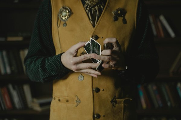 Découvrez le fascinant univers du mentaliste à Lyon